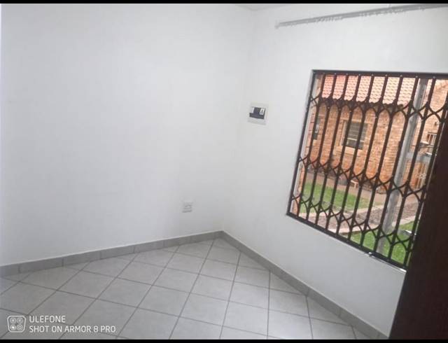 2 BEDROOM TOWNHOUSE FOR SALE IN DAWN PARK EXT